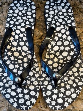 Coach flip flops